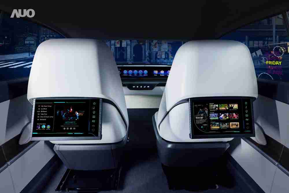 人生就是博新一代Smart Cockpit 2024，，，，以Micro LED先进显示技术优势，，，创建〝可卷式后座娱乐显示器〞，，，，仅在互动时才显示出所需画面及信息，，，扩充更丰富的娱乐和交互信息服务，，获国际奖项荣耀
